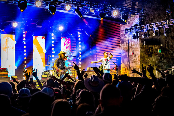 Brothers Osborne (Grammy Winners)