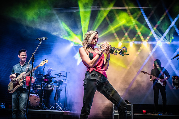 Jenny & the Mexicats